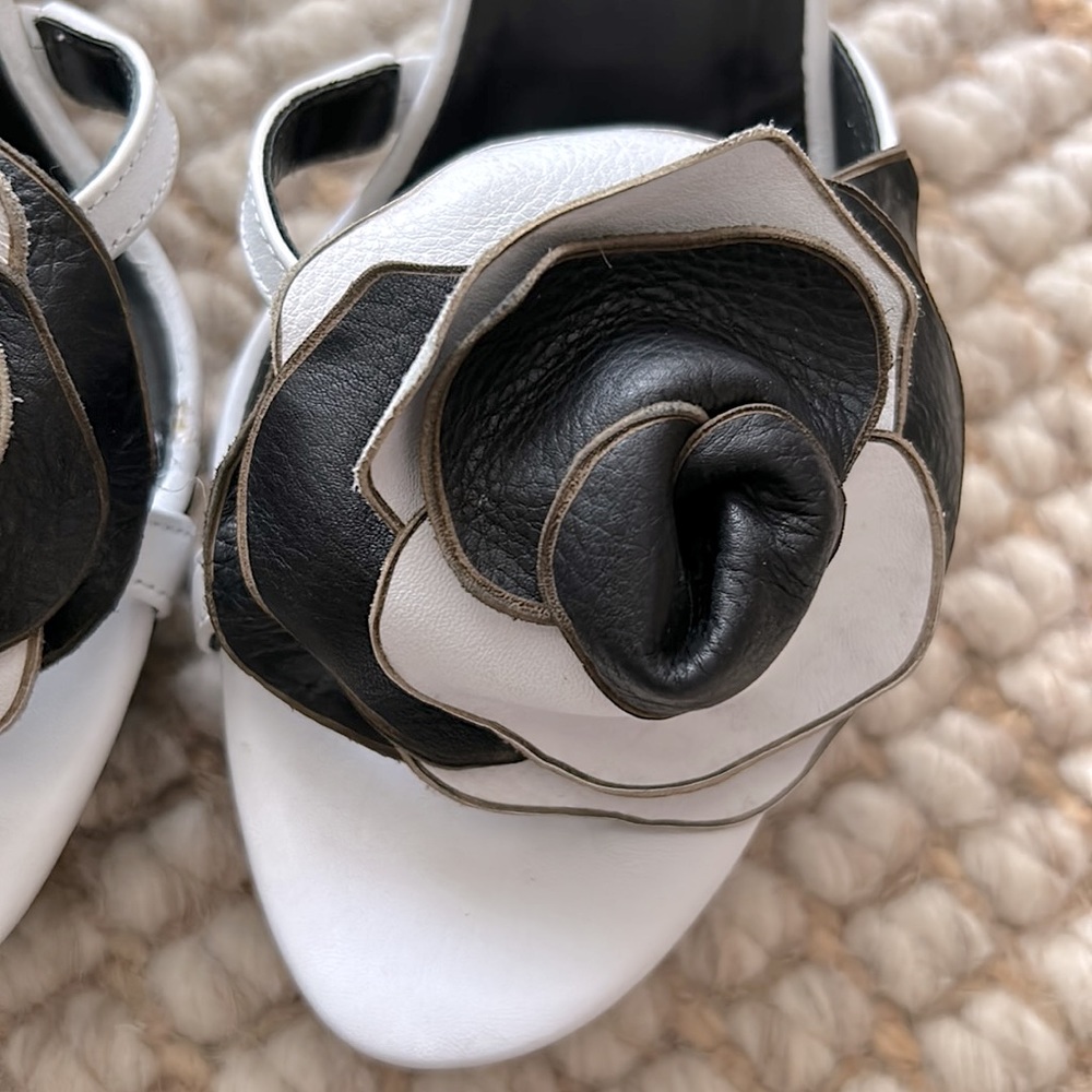 Vintage Donald J. Pliner  Couture rose shoes - Picture 5 of 5